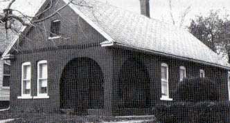 Figure 13. The double-arch corner entry on this Worker Cottage in Toledo's Birmingham neighborhood has Hungarian material culture precedents (Ligibel n.d.)